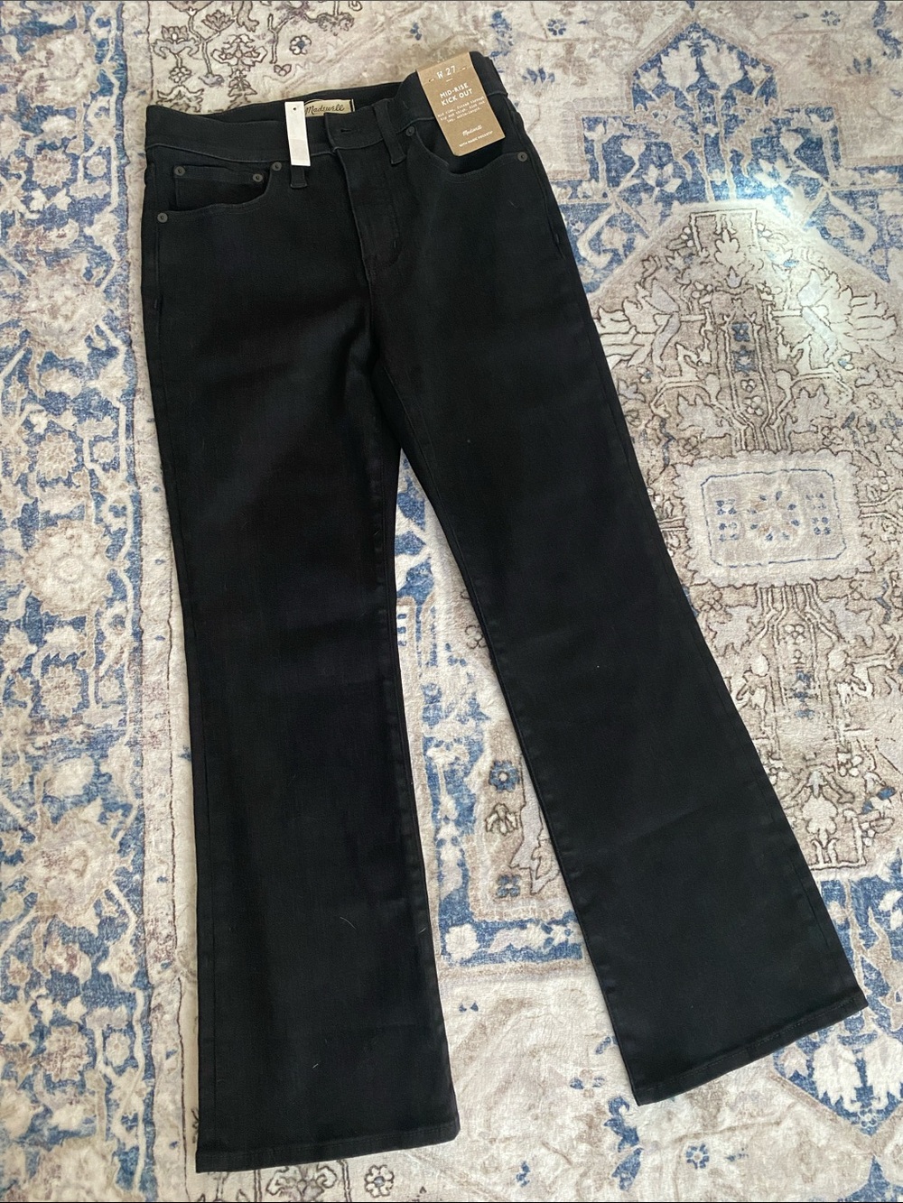 New With Tags Madewell Black Mid-Rise Kick-Out Jeans